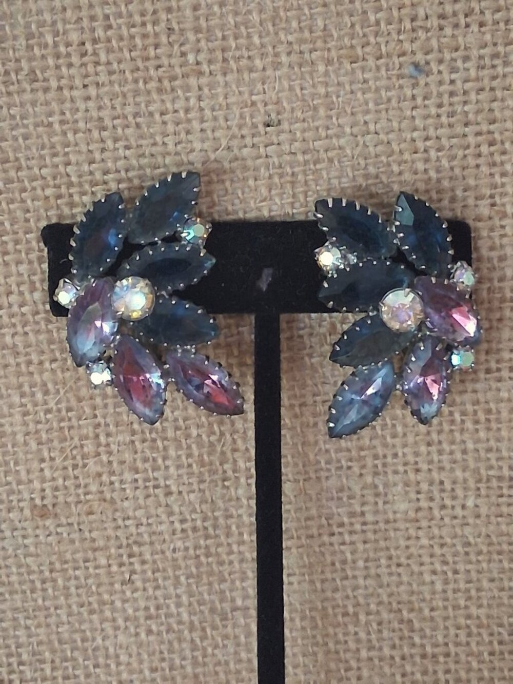 VTG Mid Century Blue Purple Rhinestone Cluster Clip-On Earrings